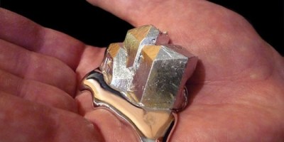 11 cheap gifts guaranteed to impress science geeks