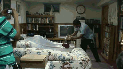 20 Amazing Chemical Reaction GIFs 7